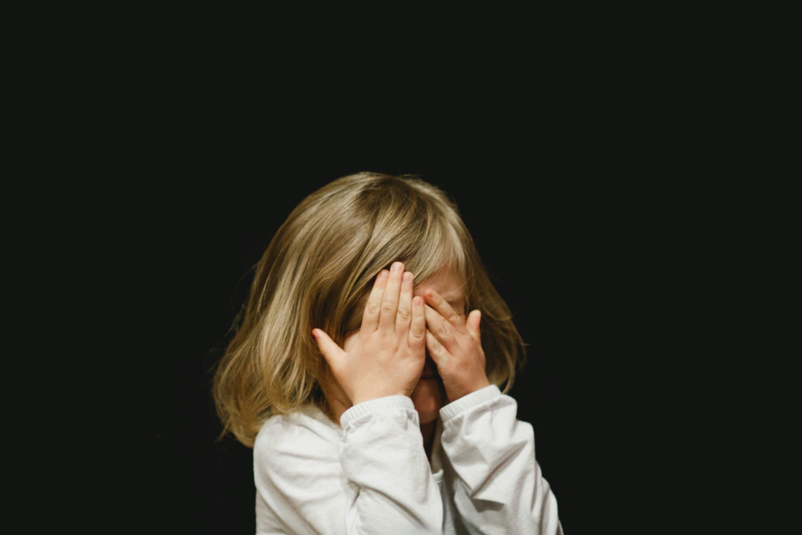 Ansiedade infantil e o celular: o que está acontecendo com as crianças de 6 a 10 anos