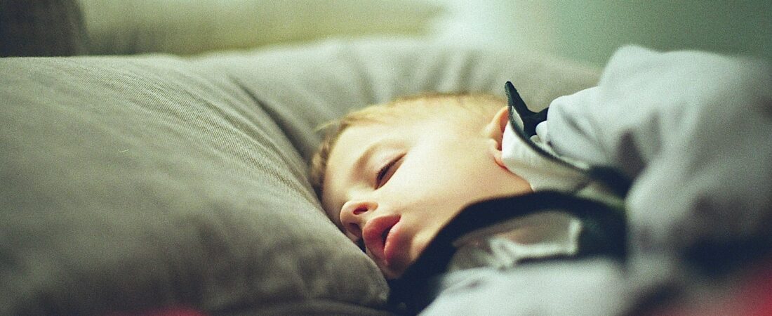 Distúrbio do sono infantil: 4 sinais de que o problema merece investigação médica