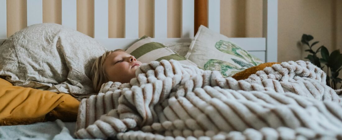 Sono e autismo: por que é tão difícil adormecer e o que realmente funciona