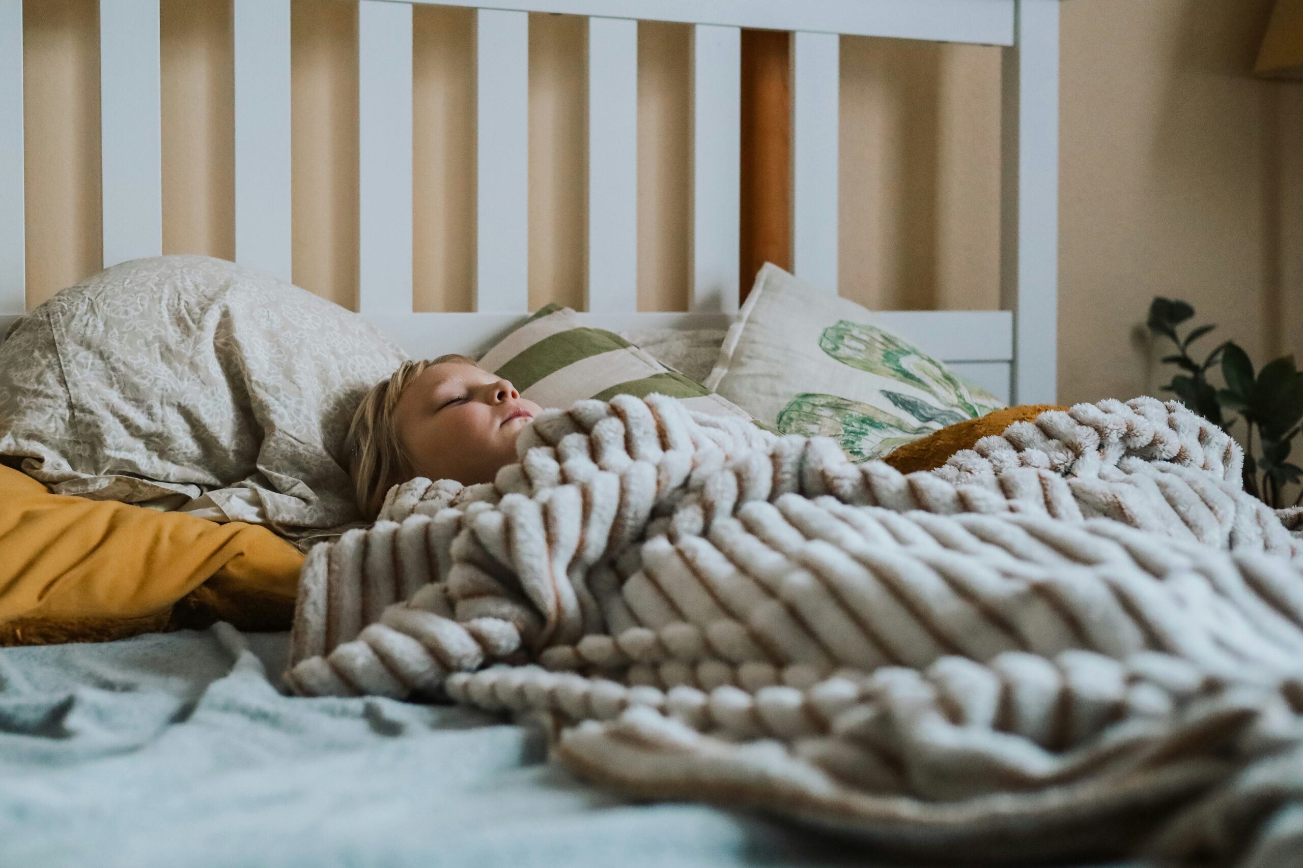Sono e autismo: por que é tão difícil adormecer e o que realmente funciona