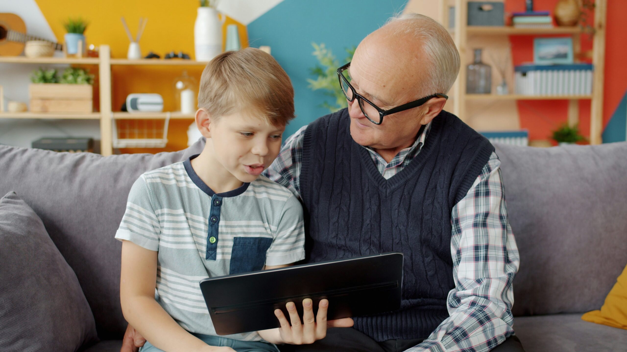 Comunicação alternativa autismo: quando a fala oral não vem primeiro